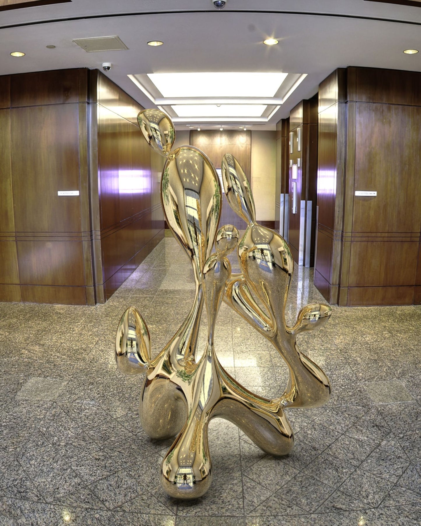 Evolving Waves#2（Large edition） (2021) Stainless Steel Sculpture